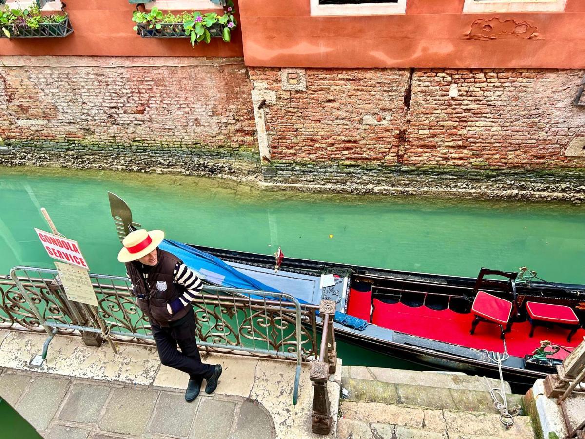 Central Flat Romantic Domus Remedio Venedig Exterior foto